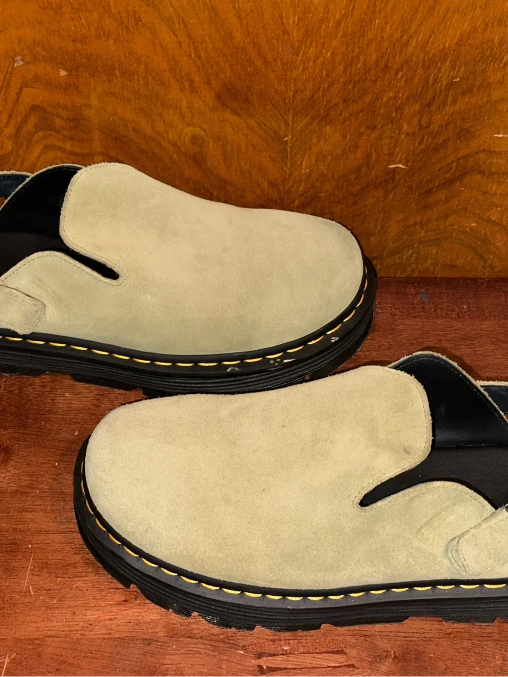 N/A dr martens